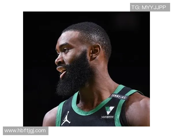 杰伦布朗:从新星到领袖的成长之路与篮球梦想的追寻 杰伦布朗:从新星到领袖的成长之路与篮球梦想的追寻